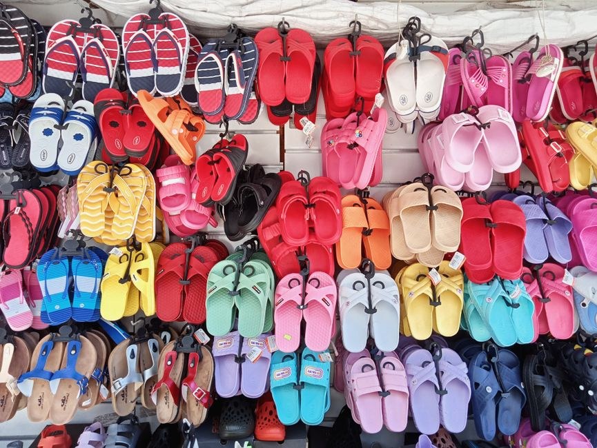 Quality Control for OEM Cotton Slippers: Final vs Pre-Shipment Inspection