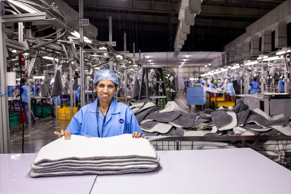 How to Verify a Cotton Slipper Manufacturer in Cixi, China